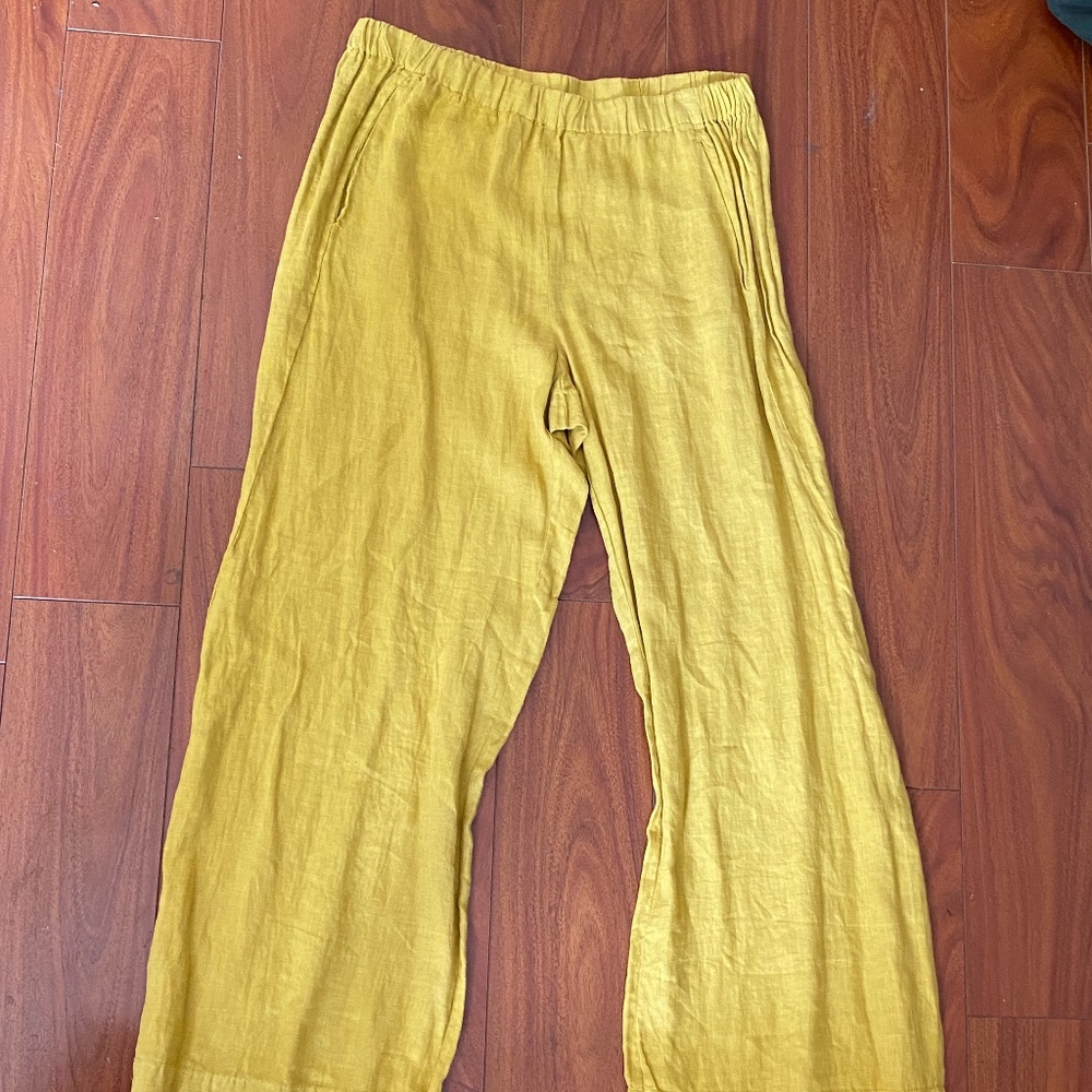 Velvet by Graham and Spencer Linen Elastic Waist pant in Yellow Ochre, Size M